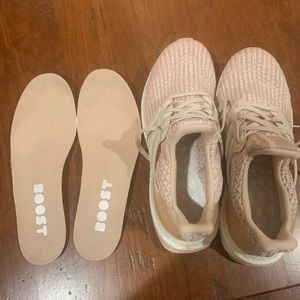 Adidas women’s ultraboost 7.5